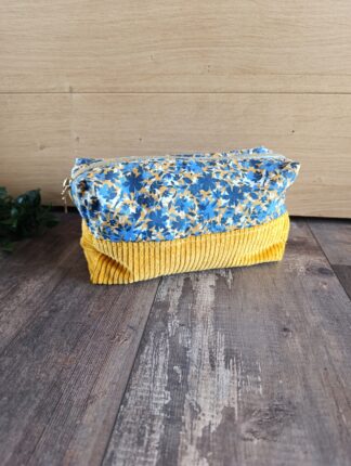 Trousse de toilette moutarde et marine