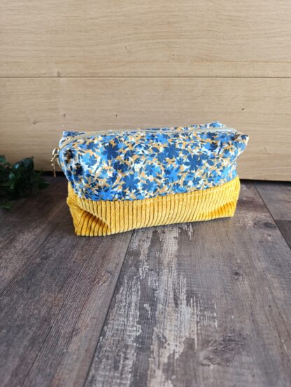 Trousse de toilette moutarde et marine