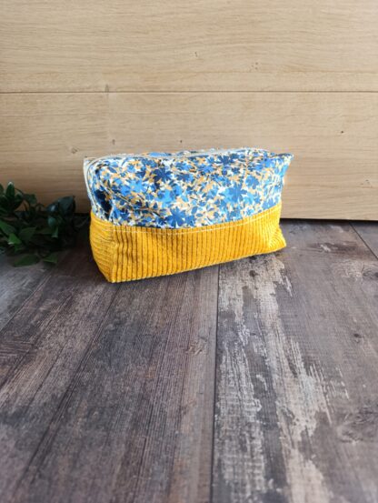 Trousse de toilette moutarde et marine – Image 2